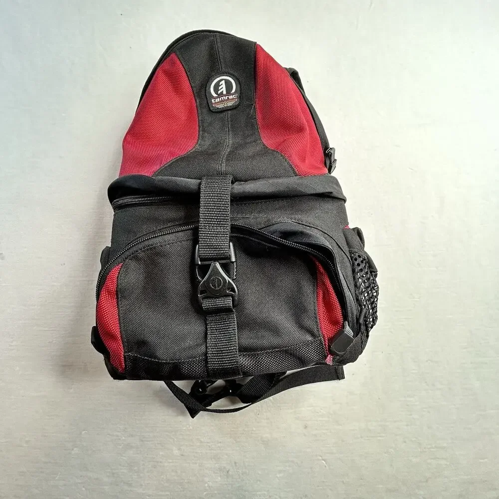 Tamrac 5546 Adventure 6 Backpack (Red), Very Versatile